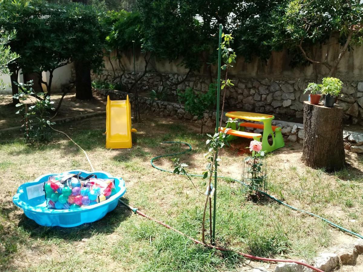 Apartmani Mw, Crveni Apartman Baška Exteriér fotografie